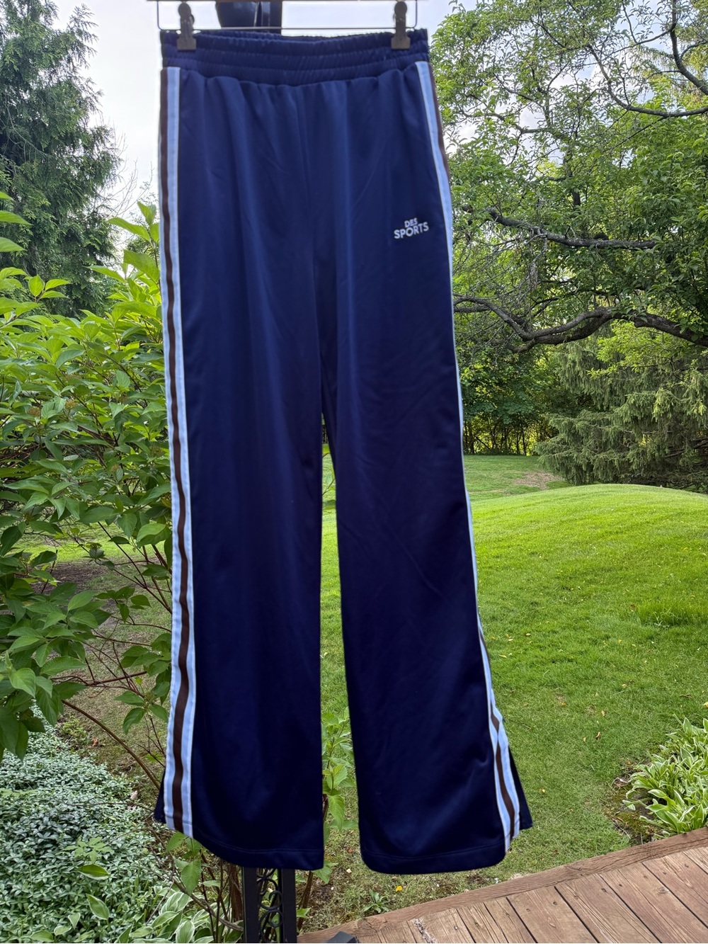 H&M women  Navy Track Pants with White Side Stripes size S pre-owned with gift .